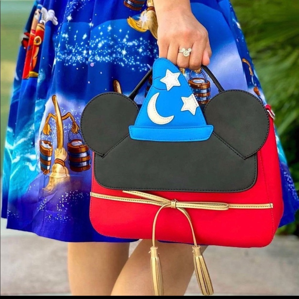 Fantasía Loungefly Handbag